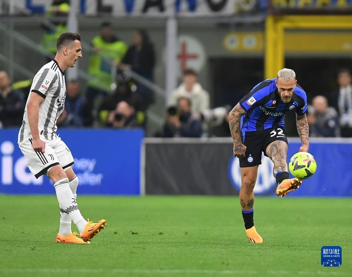 或肋部渗透 或肋部渗透